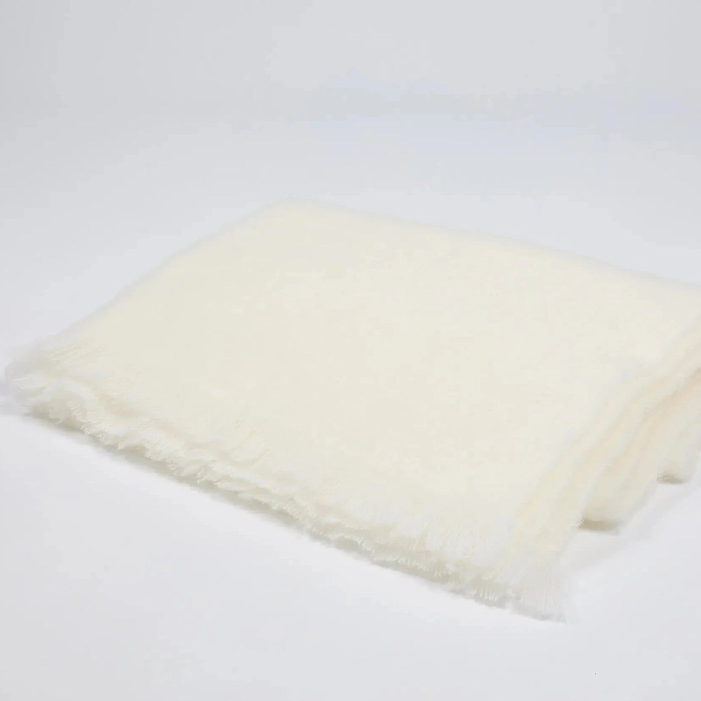 Mantas Ezcaray Cashmere Blanket- Bebe Cream