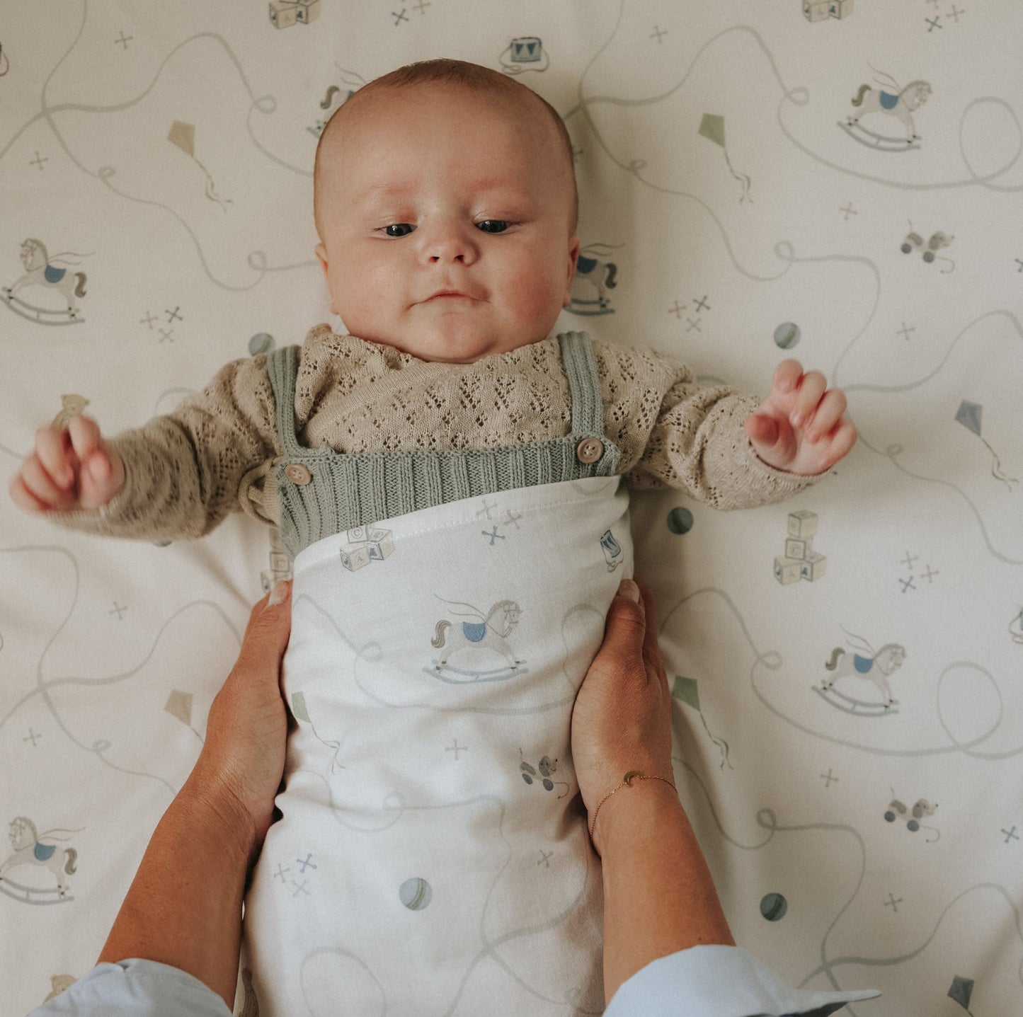 Little Toy Chest Swaddle - Ivory