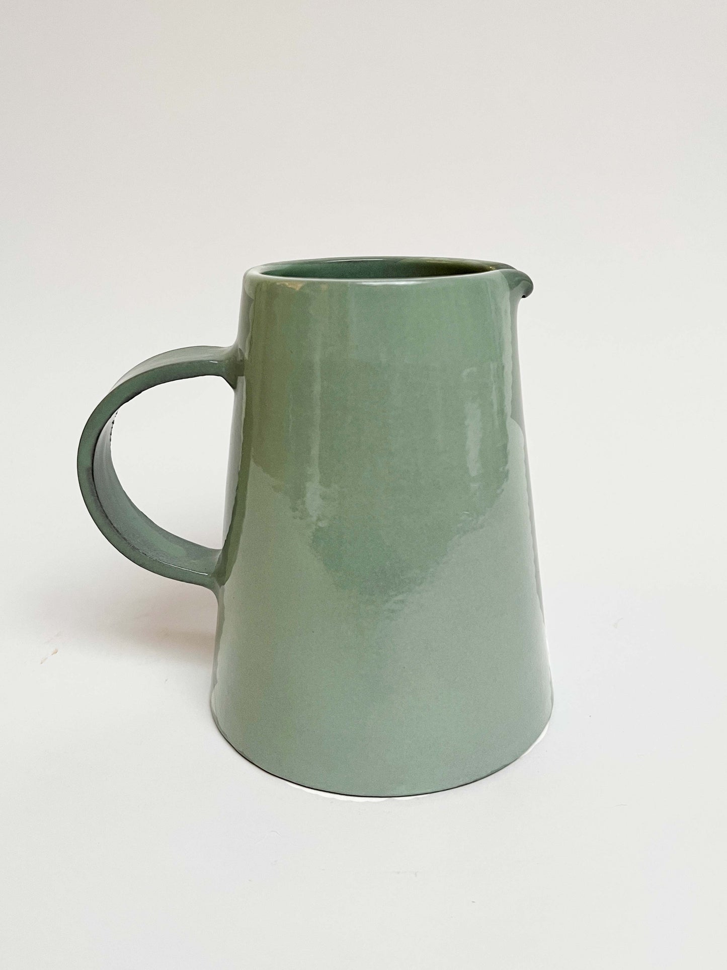 Assisi Pitcher