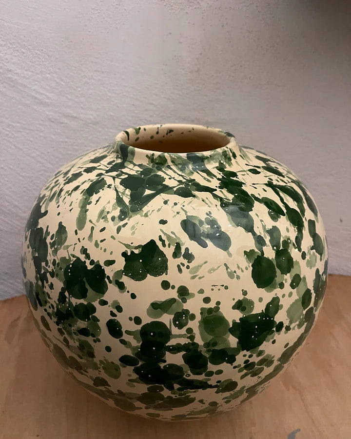 The Flower Vase Sphere
