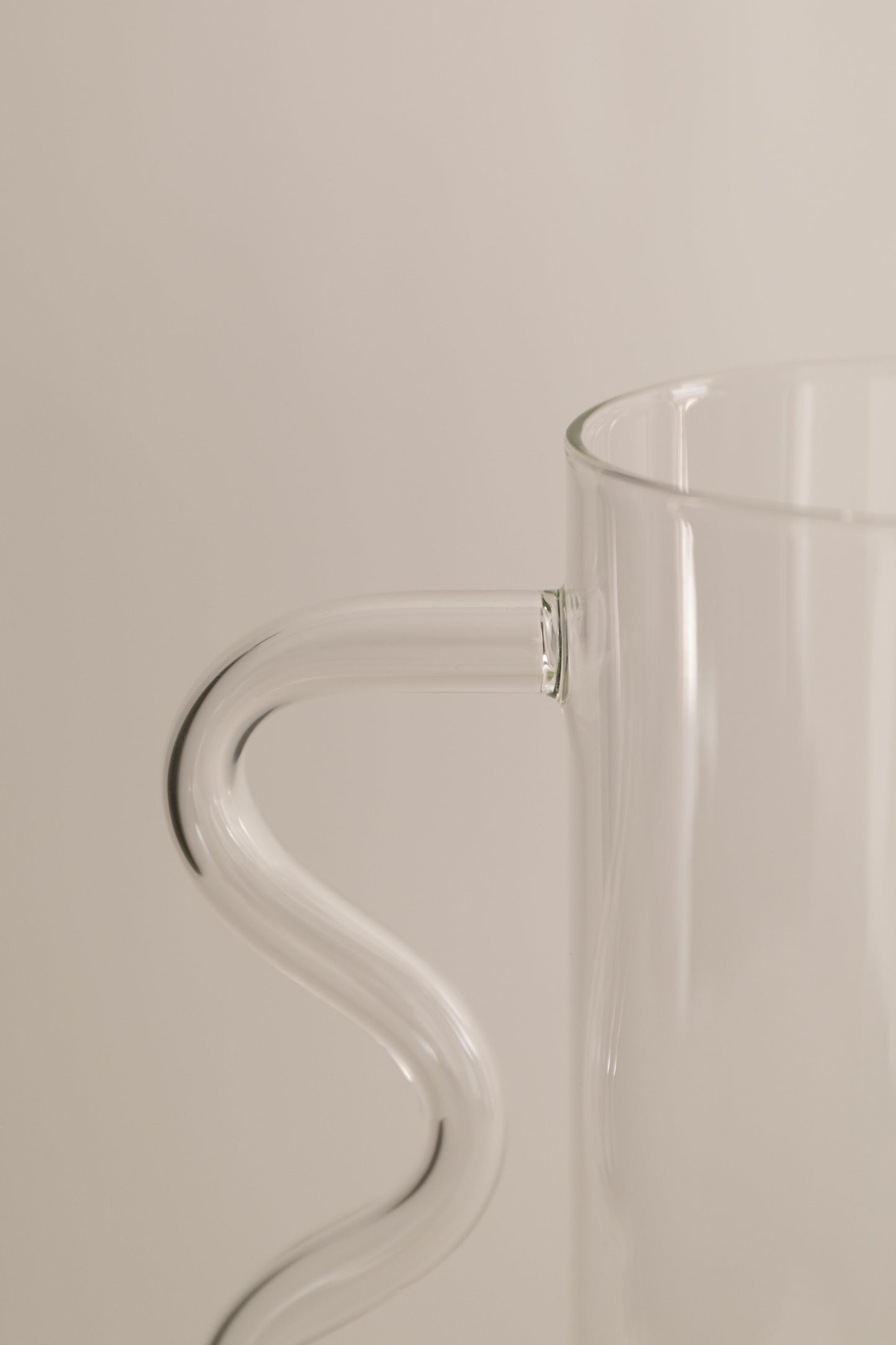 Wave Pitcher