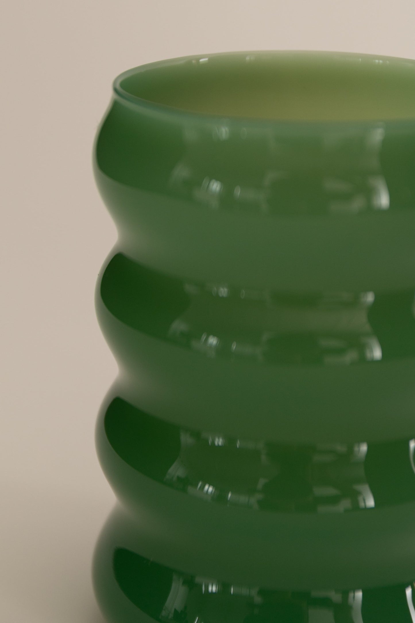 Opaque Ripple Cup Set