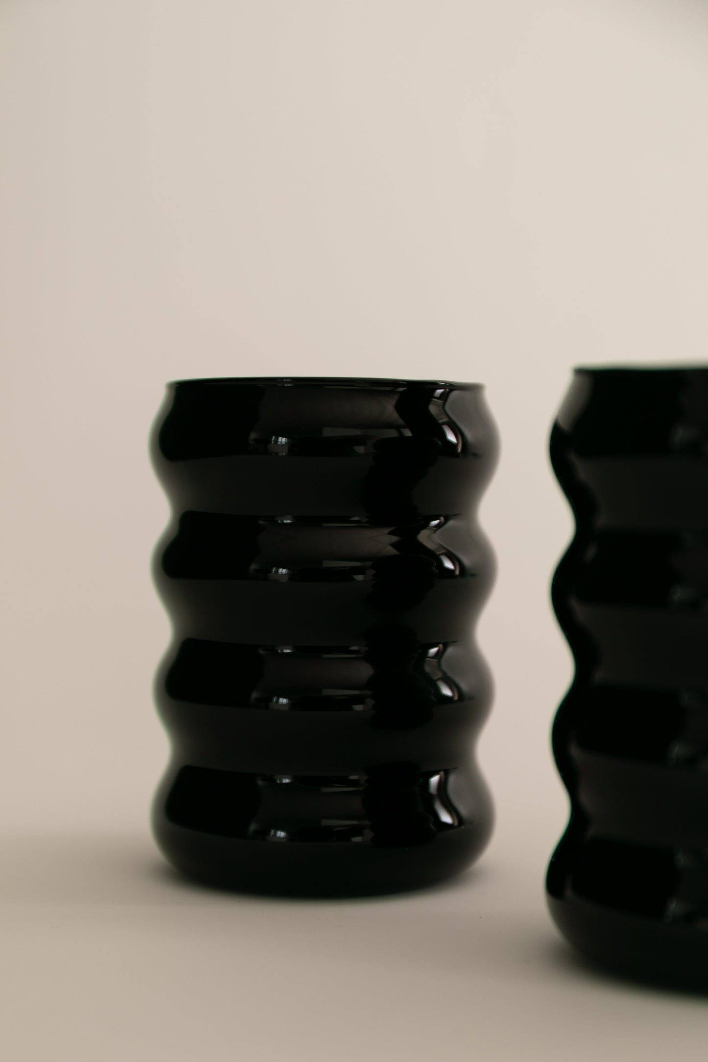 Opaque Ripple Cup Set