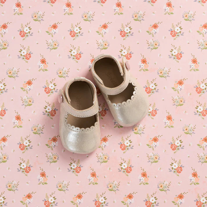Mary Jane in Baby Talc