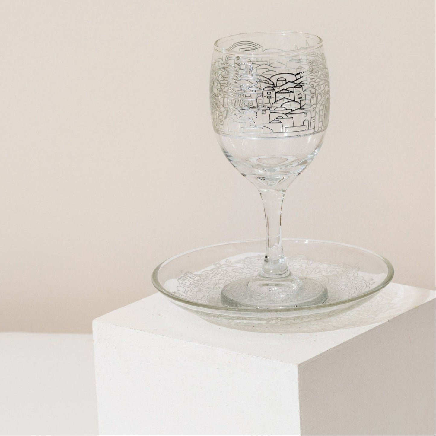 Elegant Glass Kiddush Cup for Shabbat – Jerusalem Glass Series