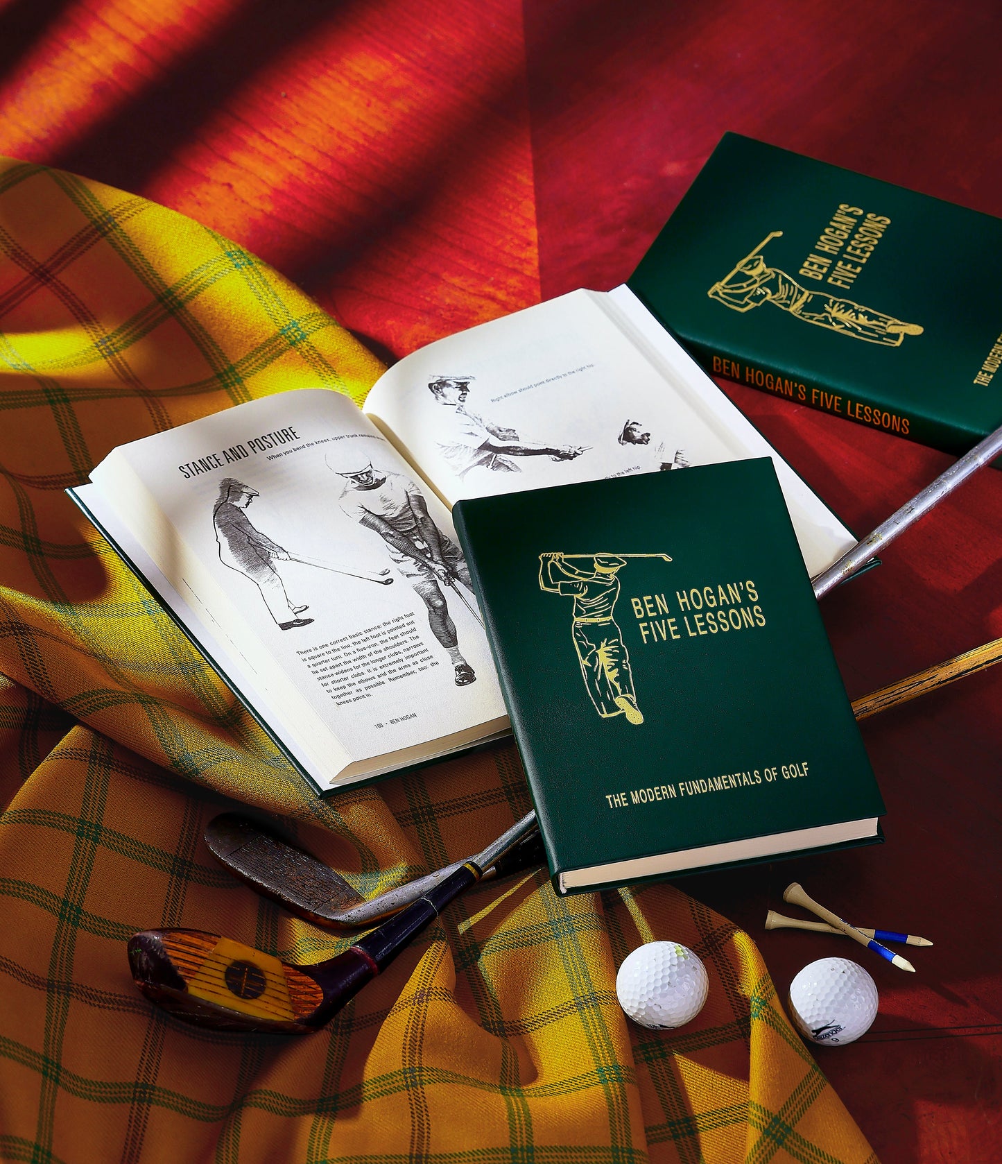 Ben Hogan's Five Lessons: The Modern Fundamentals of Golf (Definitive Edition)