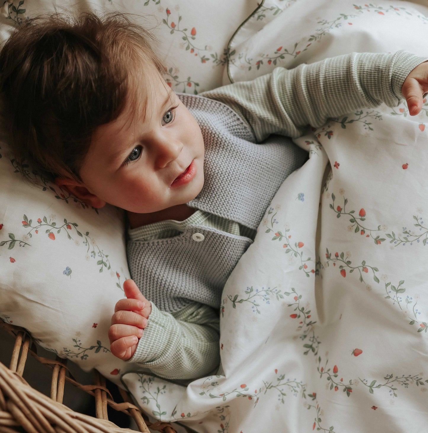 Botanical Berries Baby Duvet - Ivory