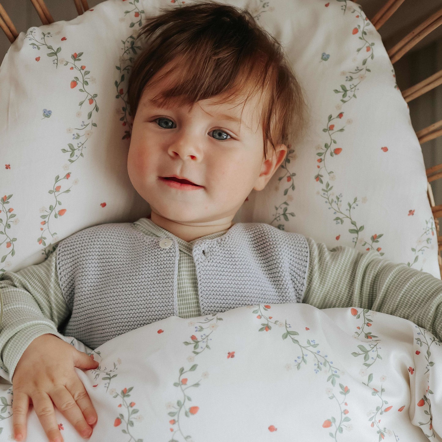 Botanical Berries Baby Duvet - Ivory