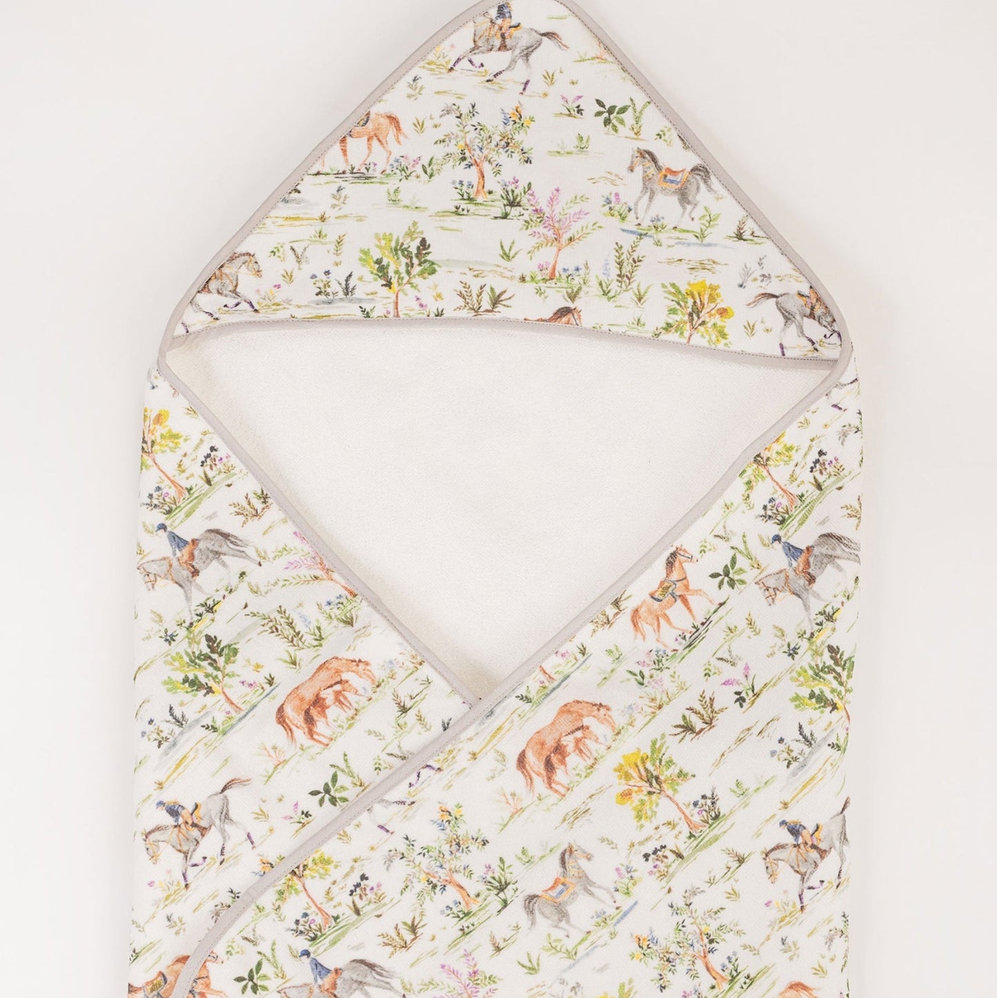 Hunter Pace Hooded Bath Towel