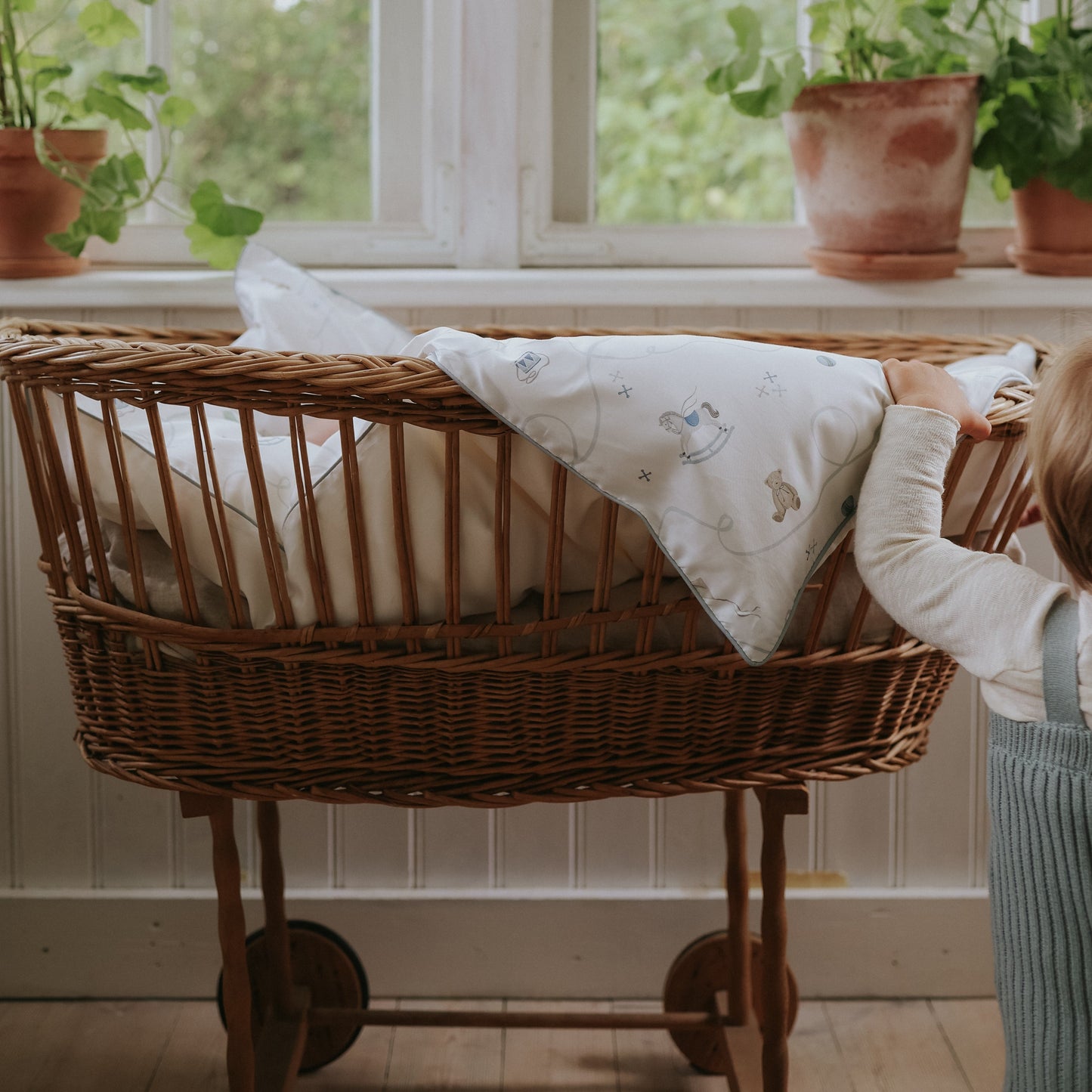 Little Toy Chest Baby Duvet - Ivory
