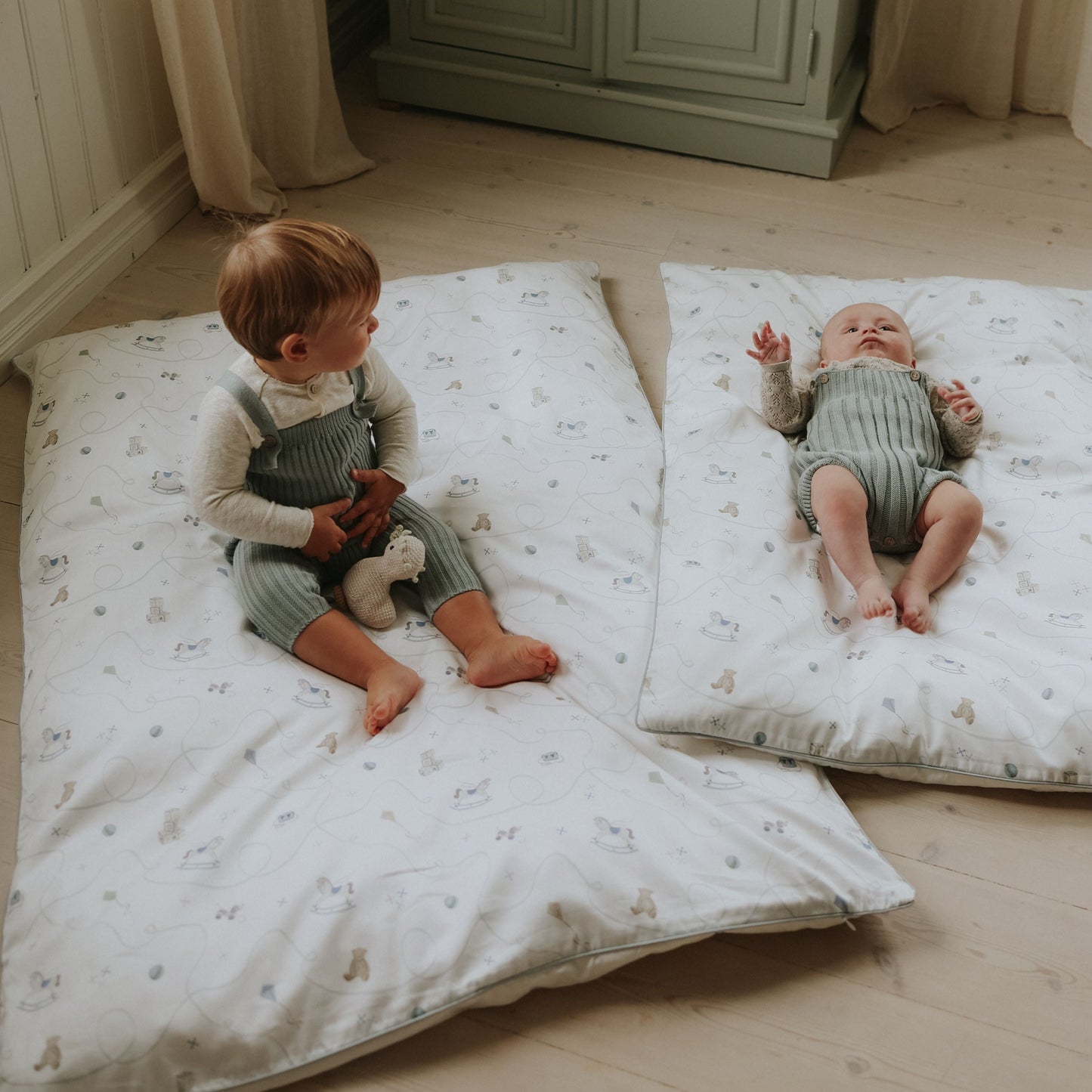 Little Toy Chest Baby Duvet - Ivory