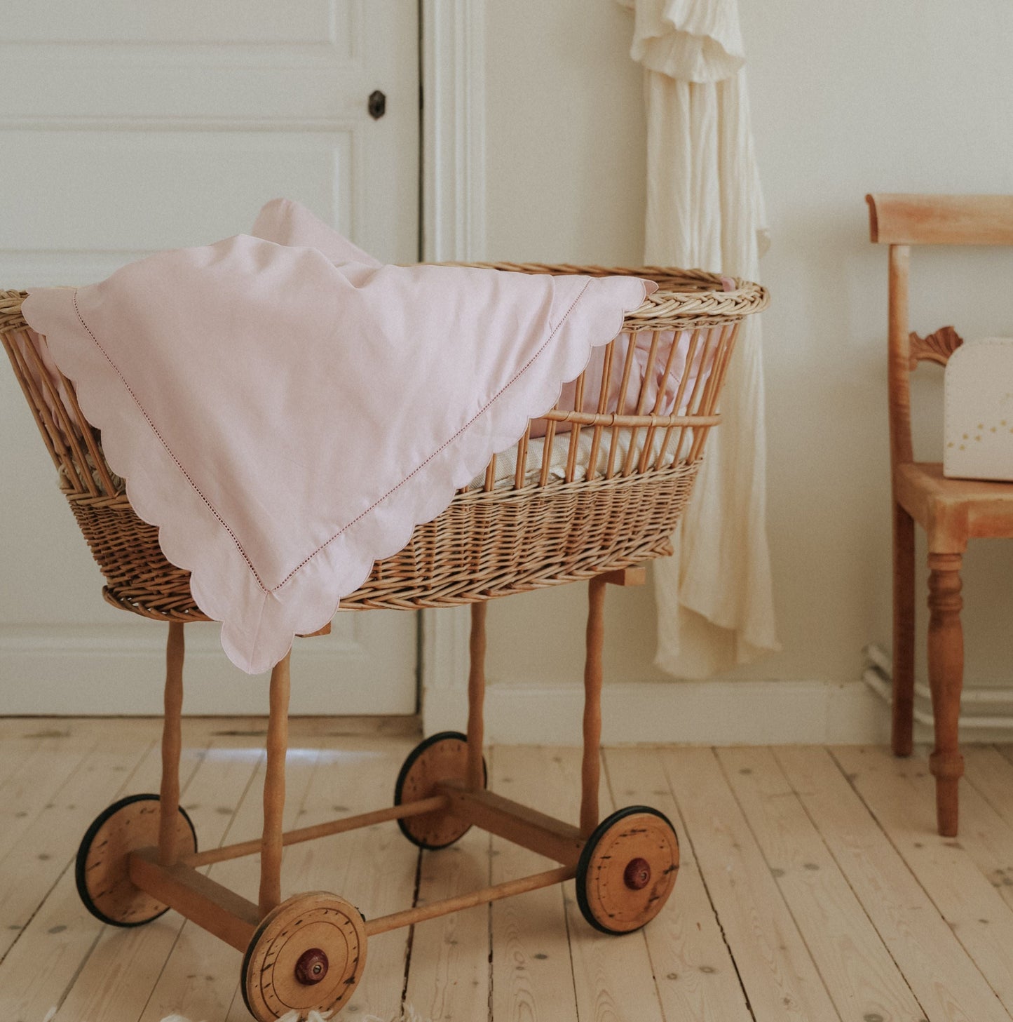 Scalloped Starlight Baby Duvet - Rose