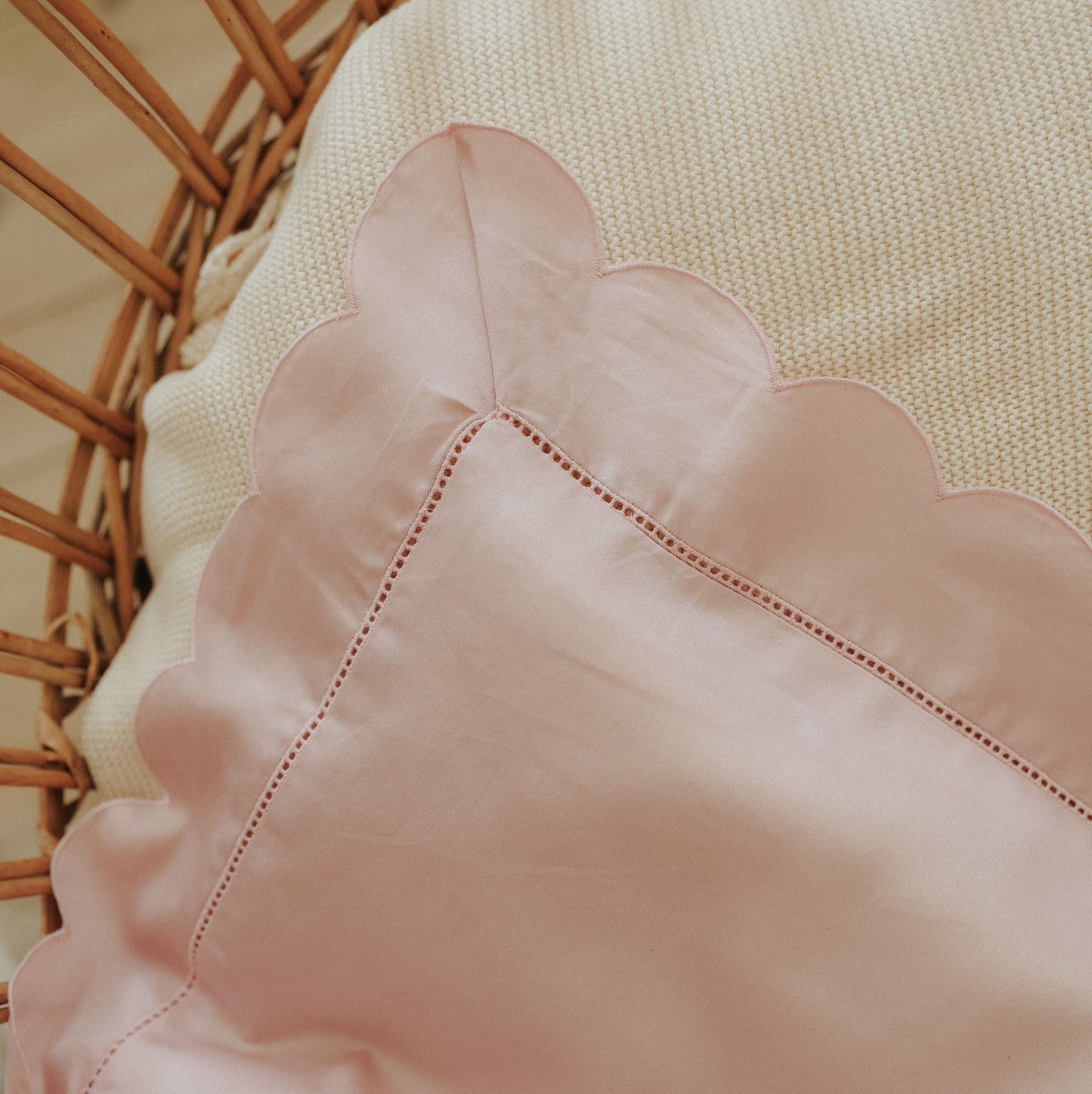 Scalloped Starlight Baby Duvet - Rose