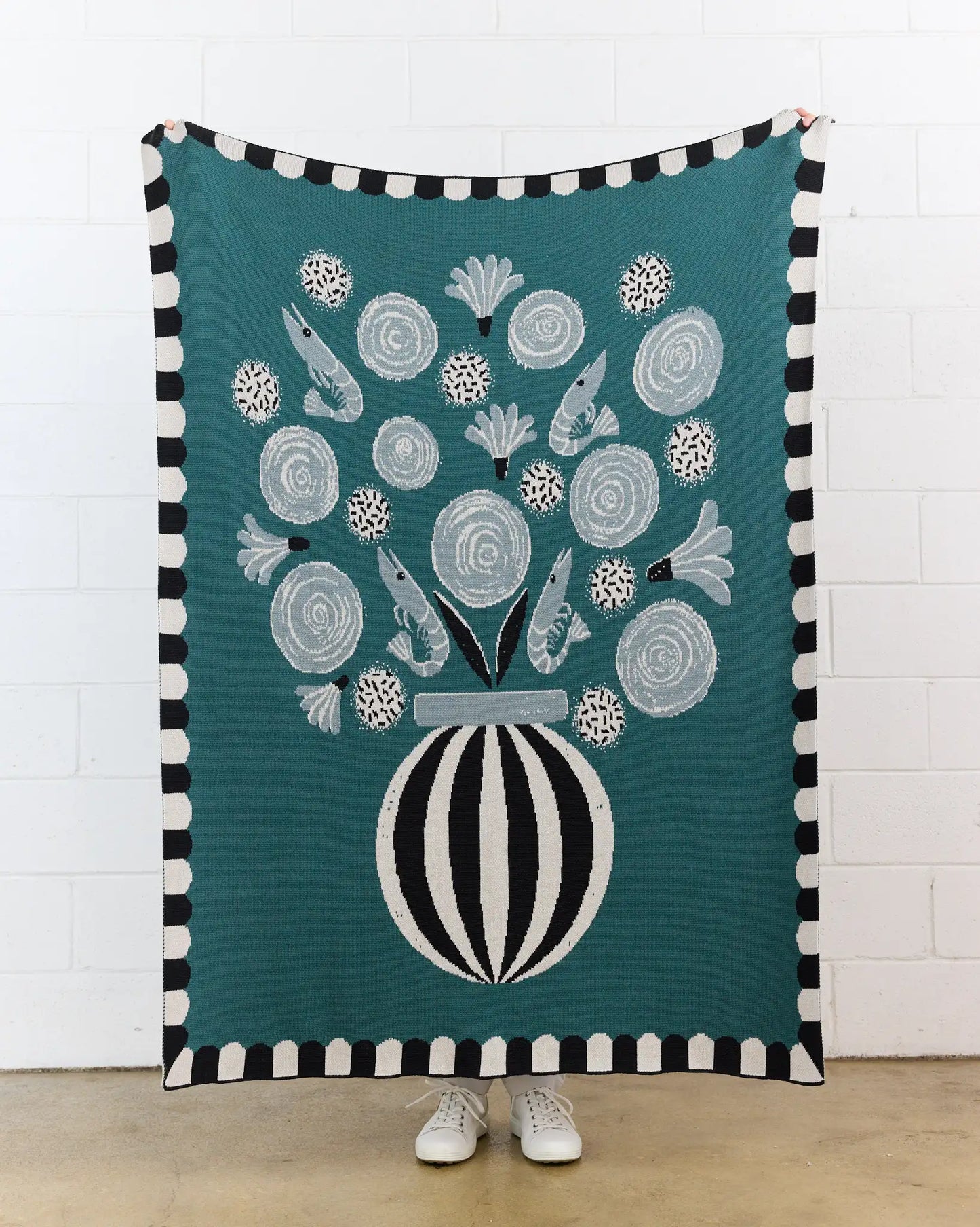 Le Bouquet Knit Blanket