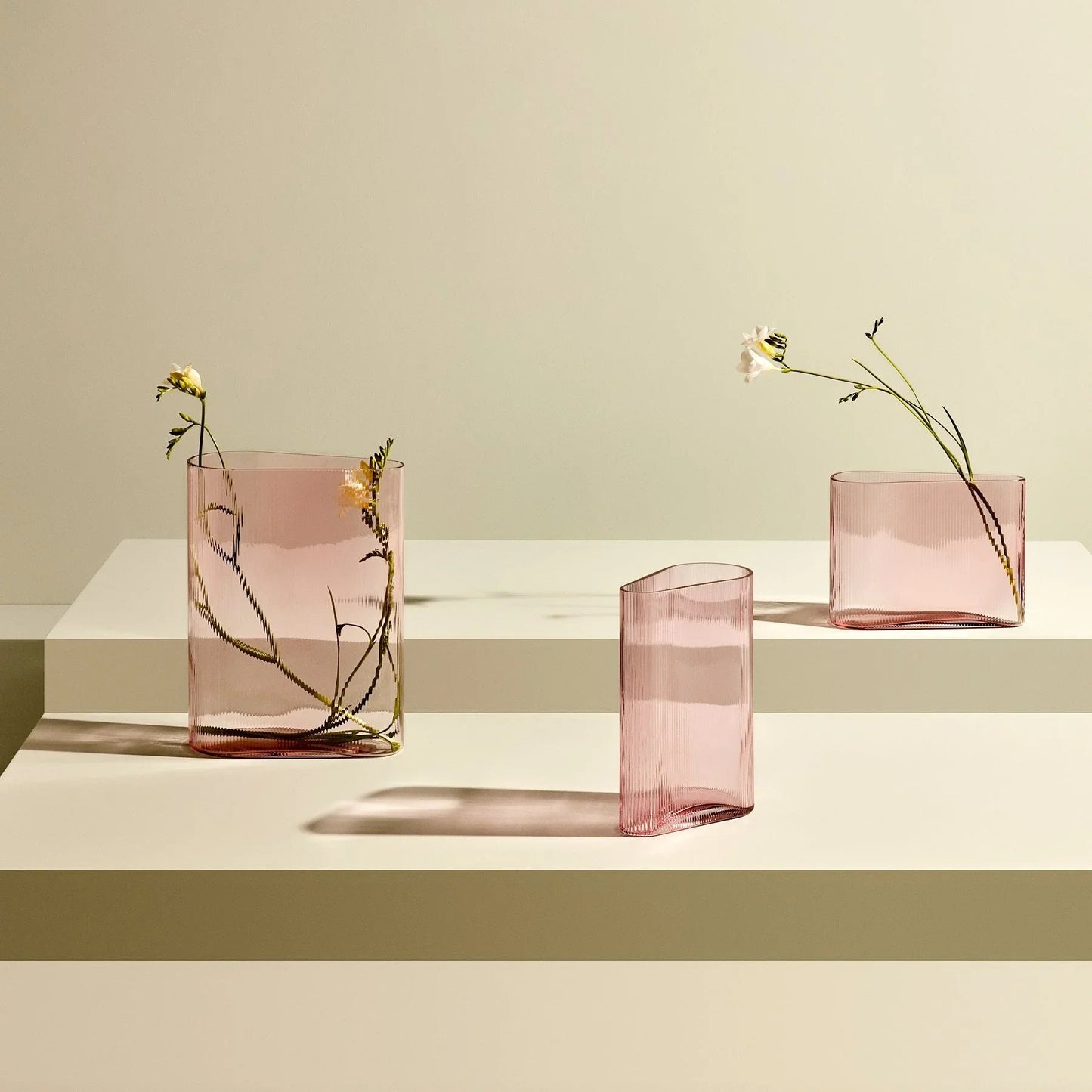 Mist Vase Short Dusty Rose