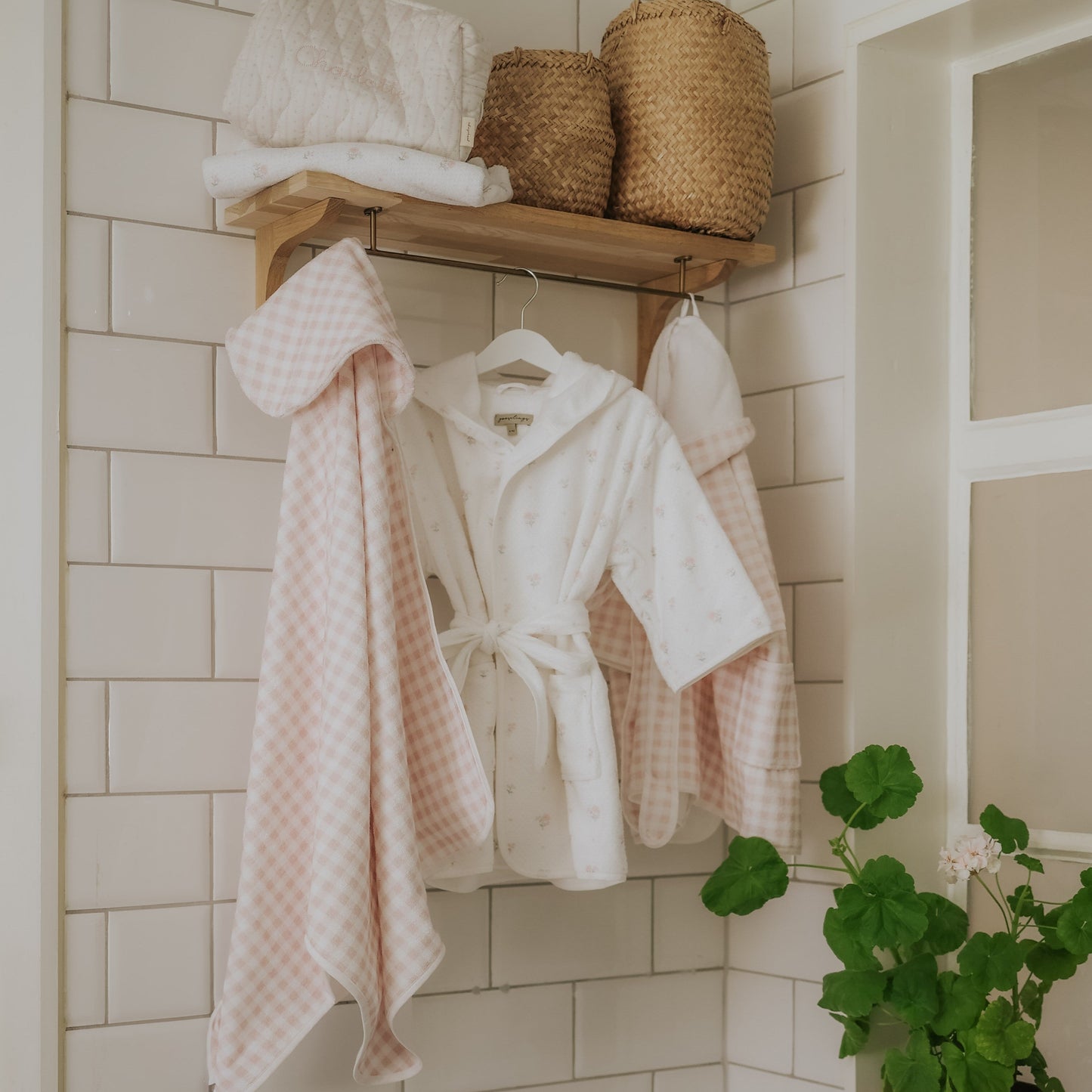 Ditsy Floral Bathrobe - Pink