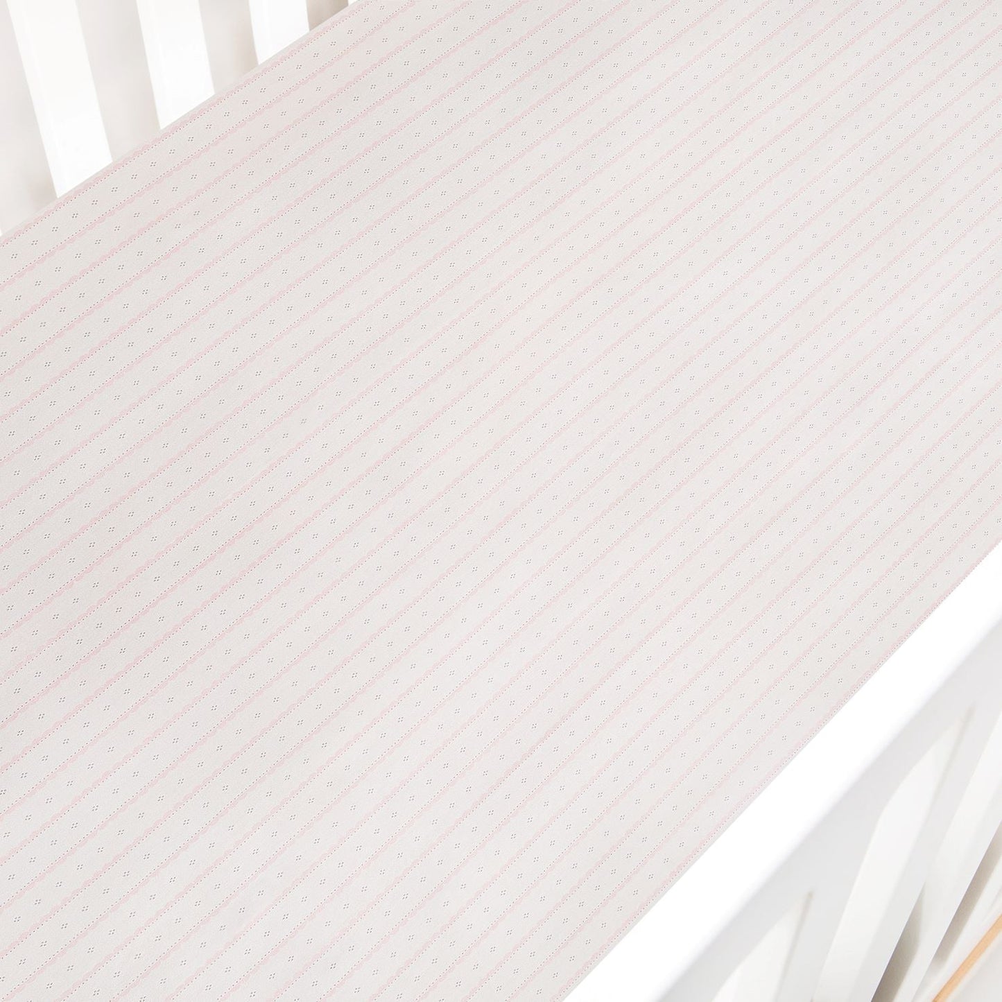Petal Scallops Crib Sheet - Pink
