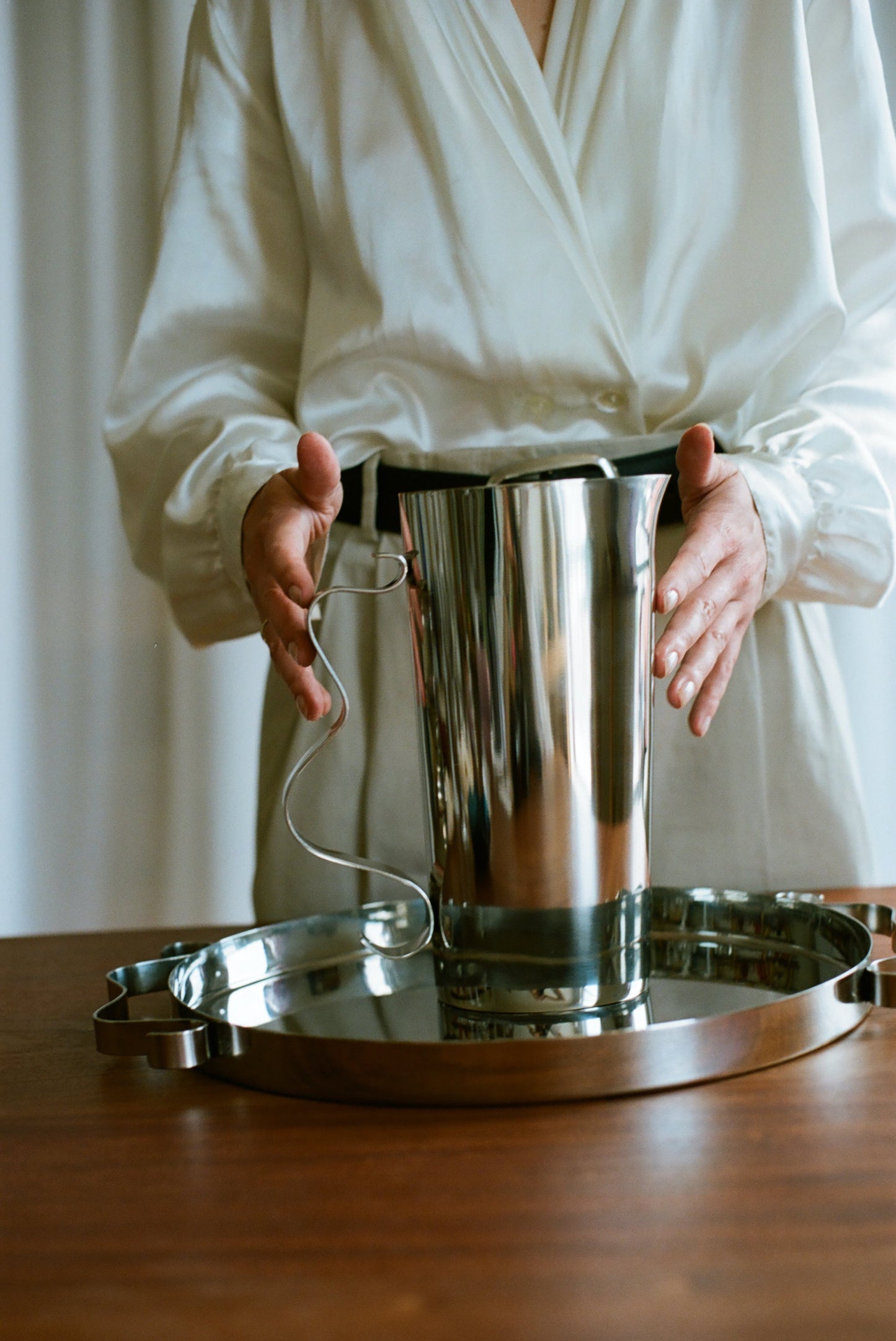 Squiggle Pitcher