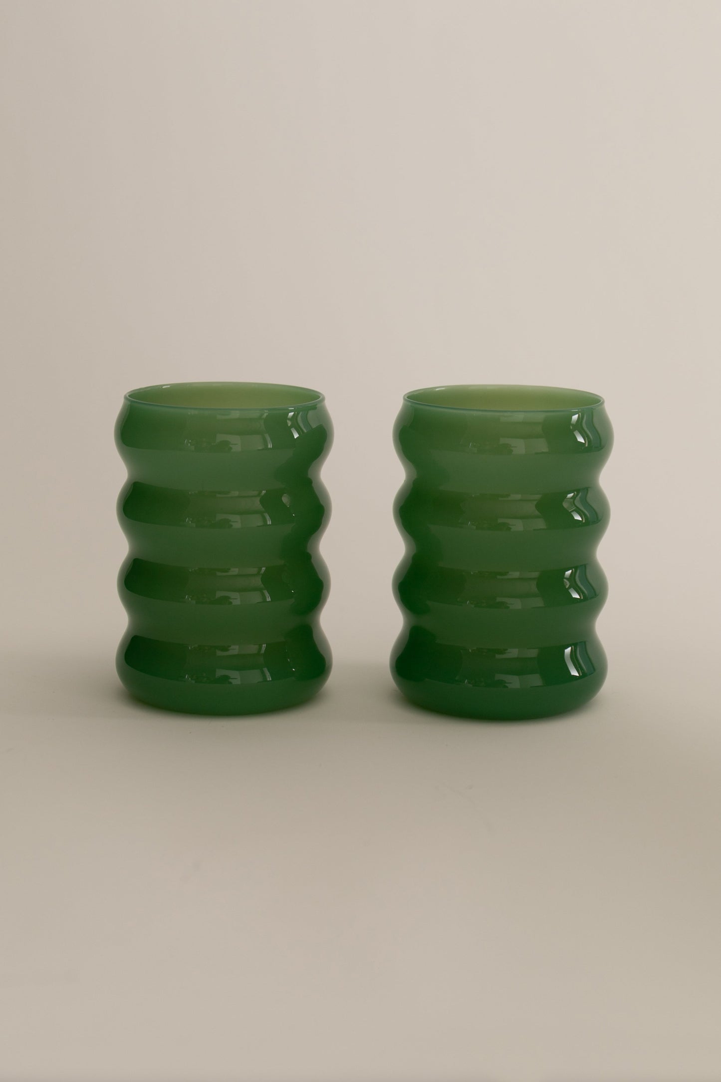 Opaque Ripple Cup Set