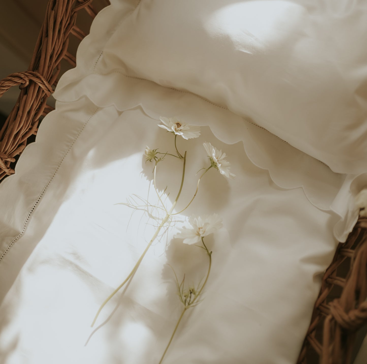 Scalloped Starlight Baby Duvet - White