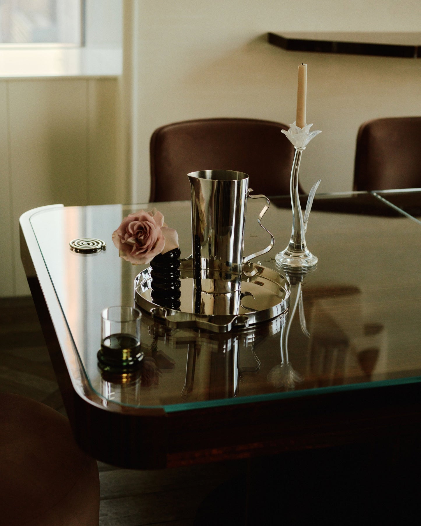 Squiggle Pitcher