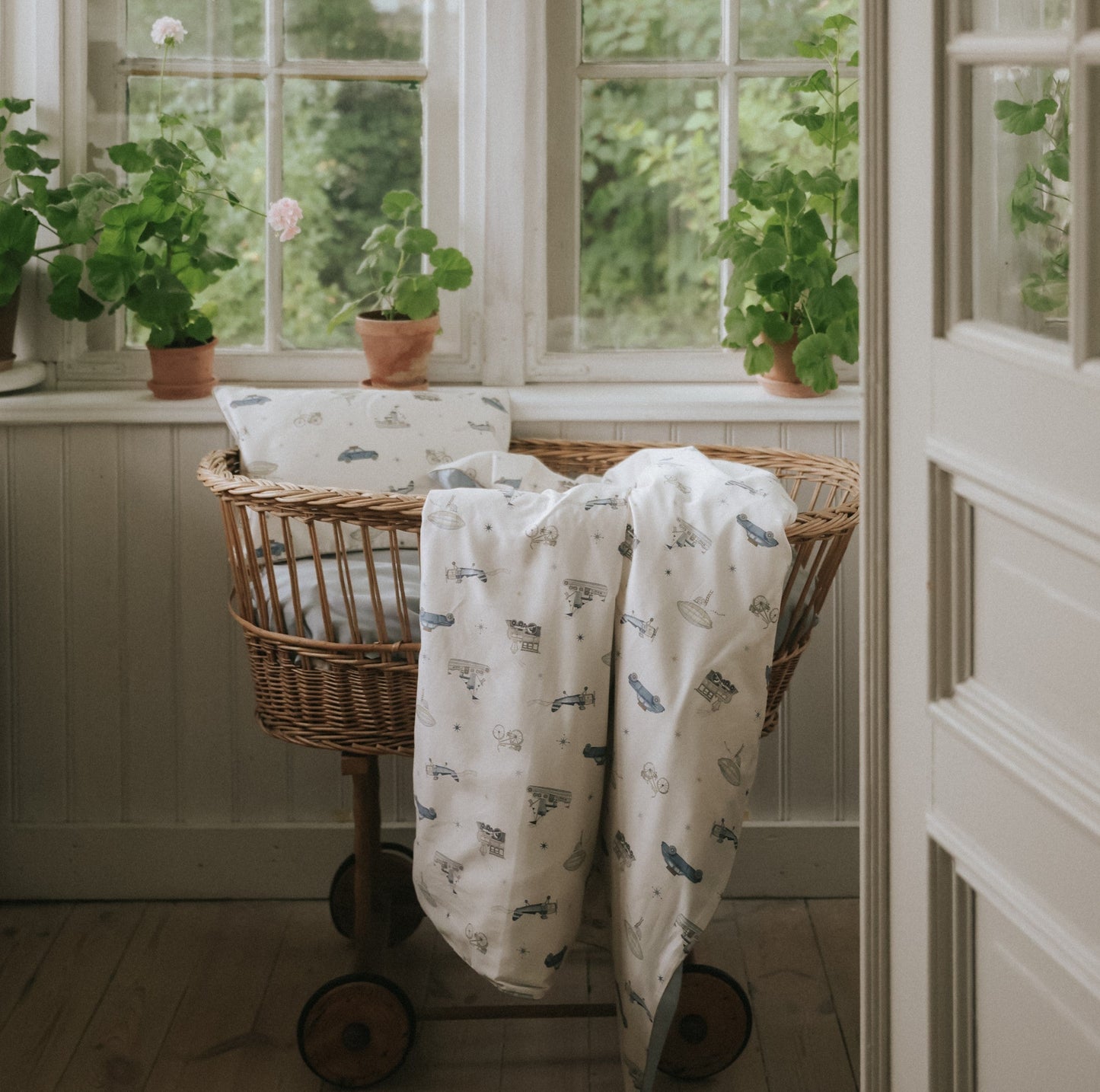 Transit Treasures Baby Duvet - Blue
