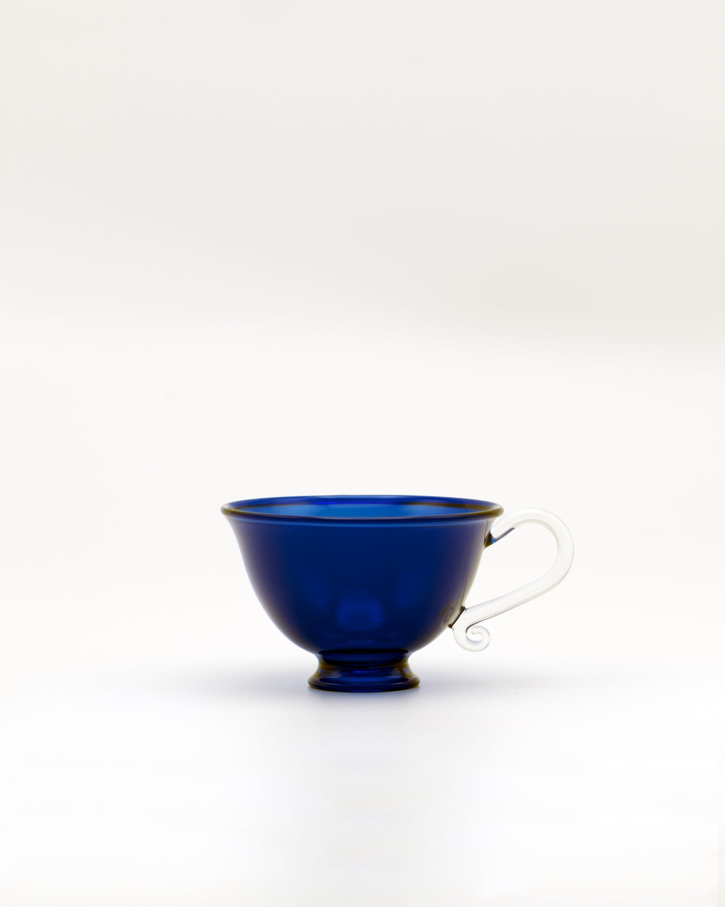 Petite Tasse Set