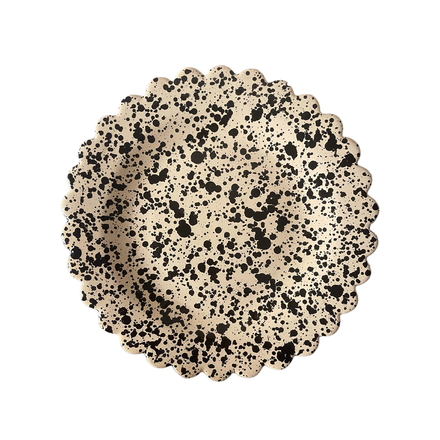 The Scalloped Dinner Plate