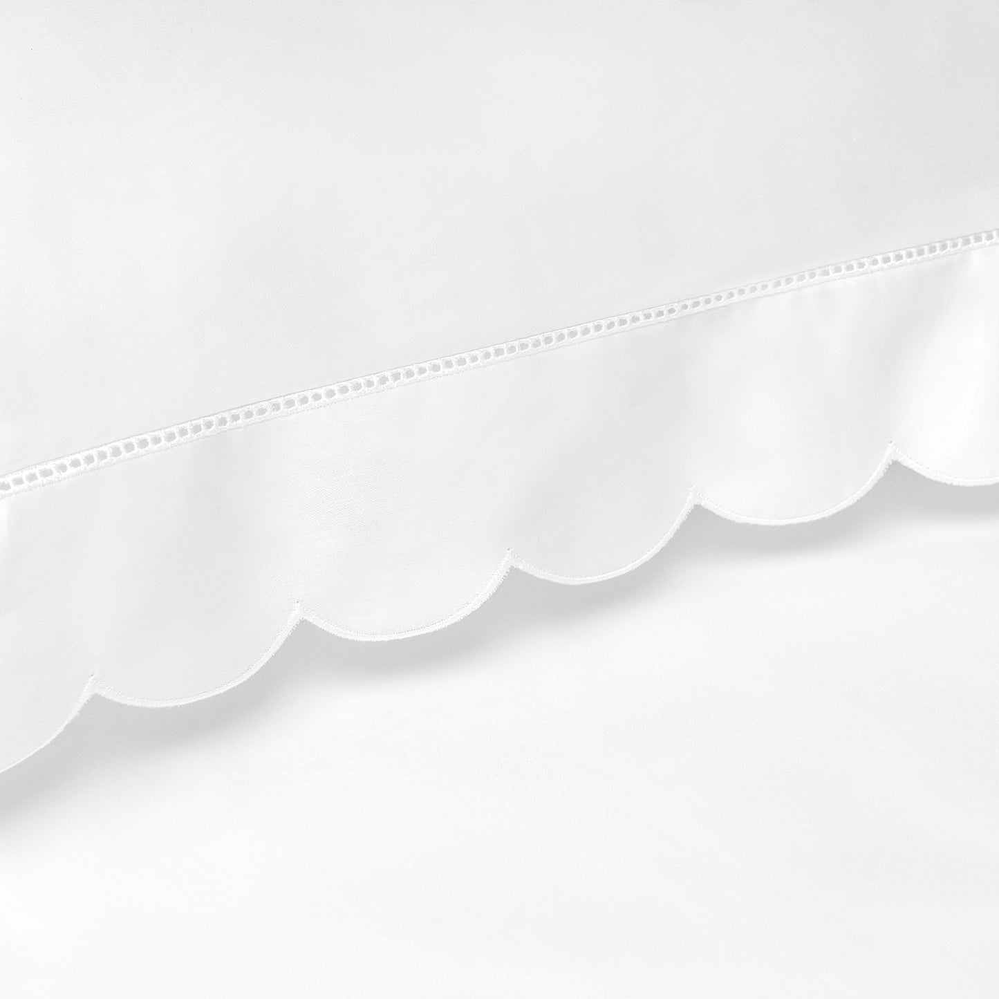 Scalloped Starlight Baby Duvet - White