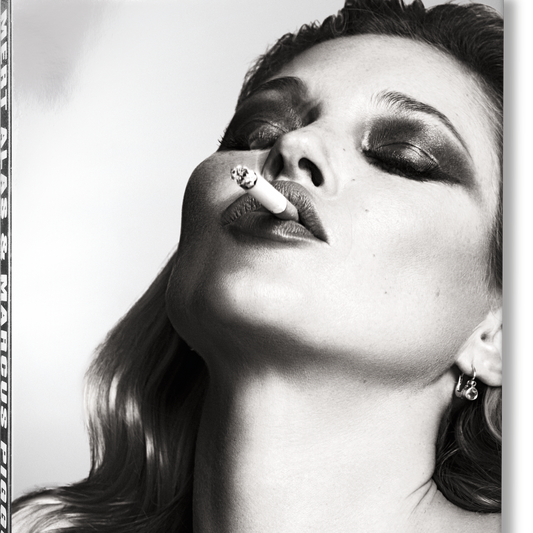Mert Alas and Marcus Piggott (German, French, English)