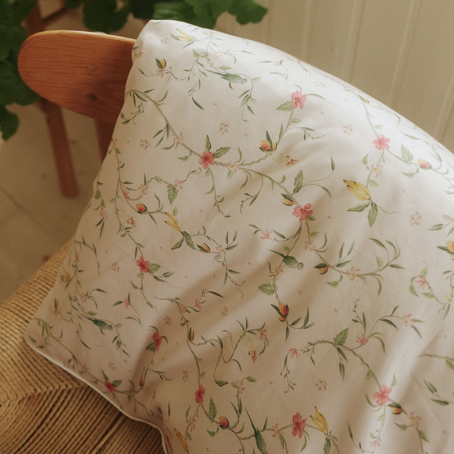 Dreaming of Paradise Baby Duvet- Ivory