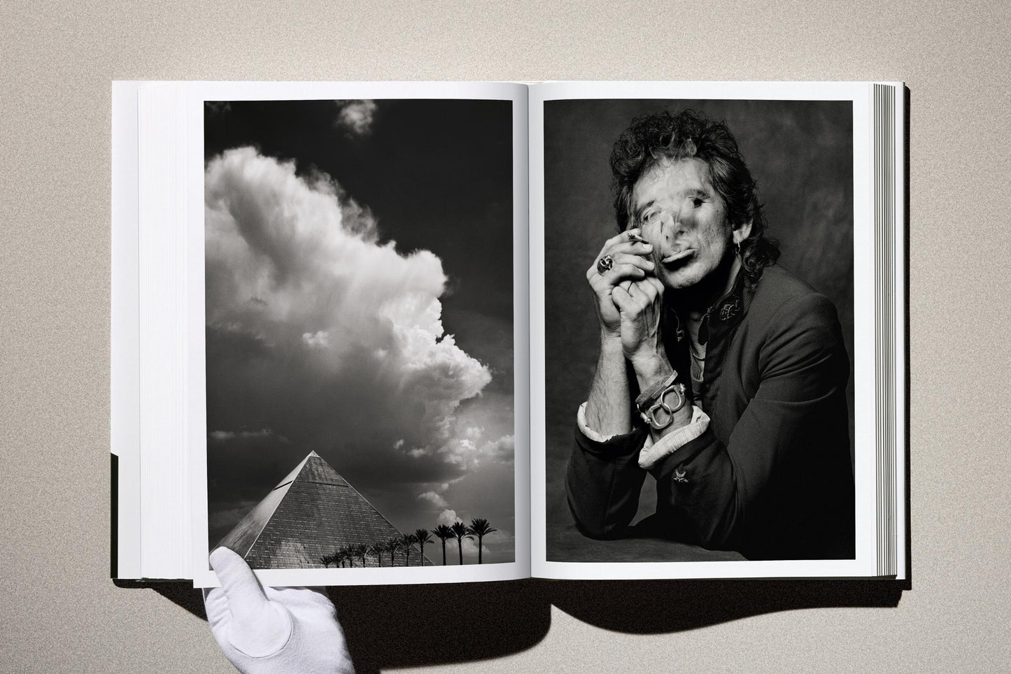 Albert Watson. Kaos (German, French, English)