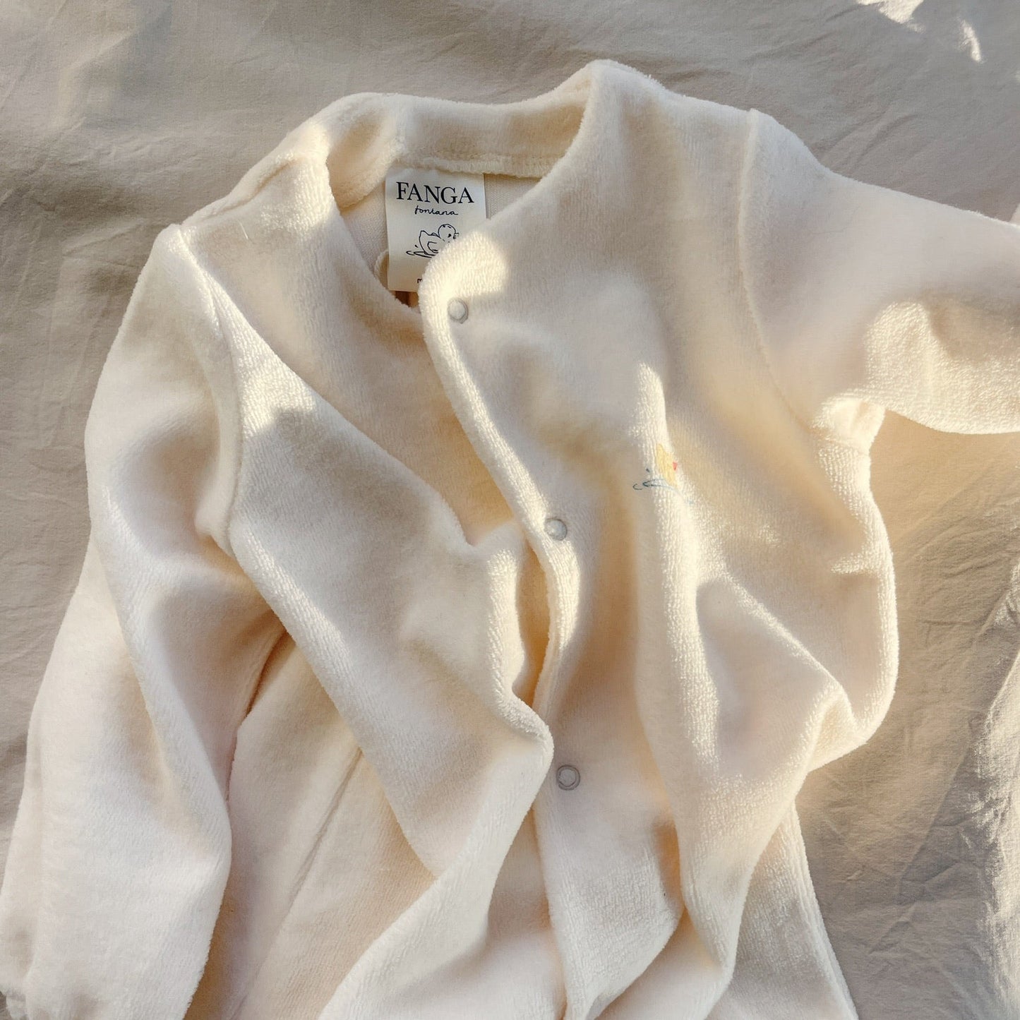 Elu Onesie