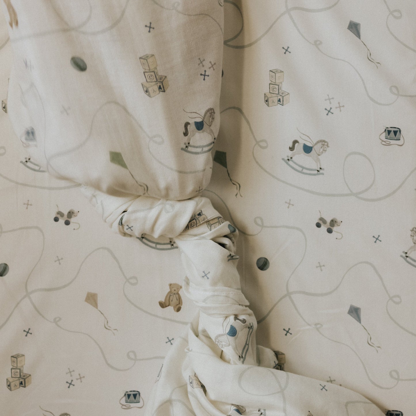 Little Toy Chest Swaddle - Ivory