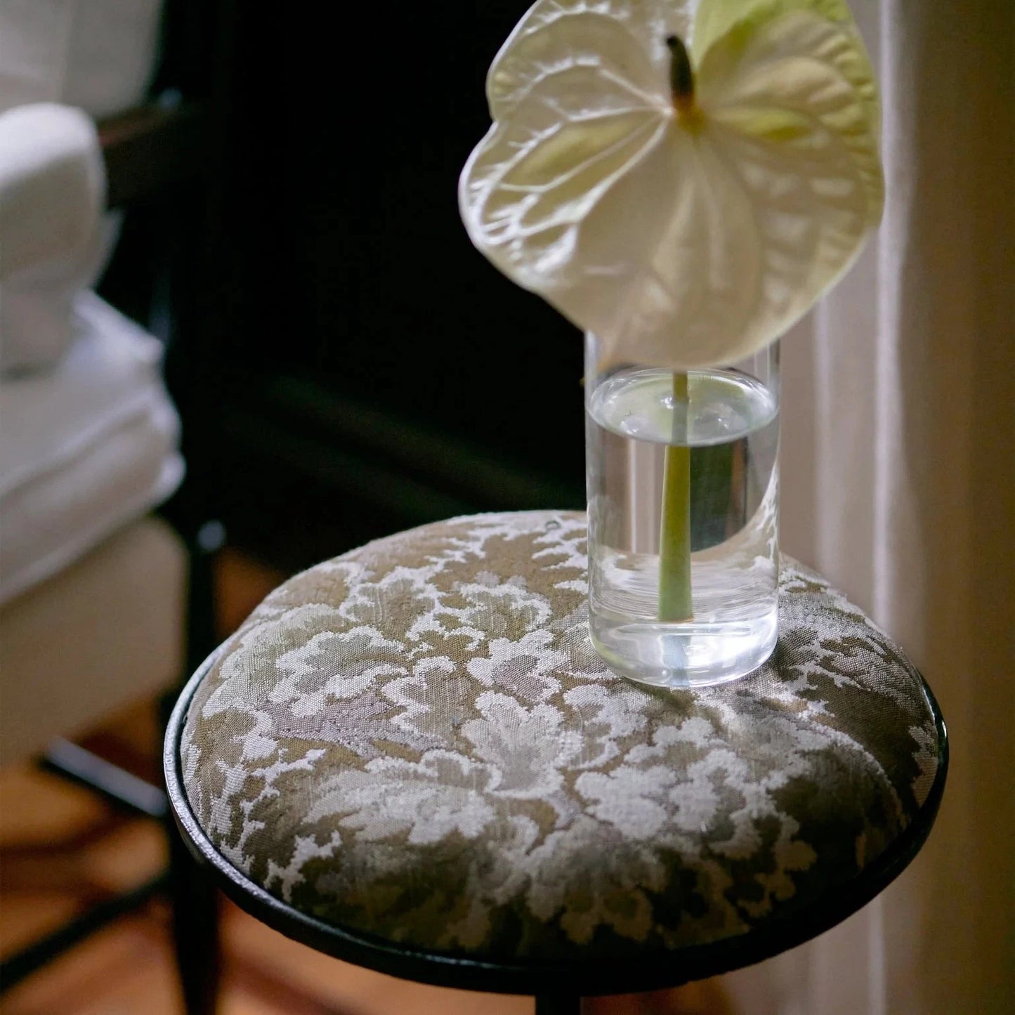 Martini Round Table