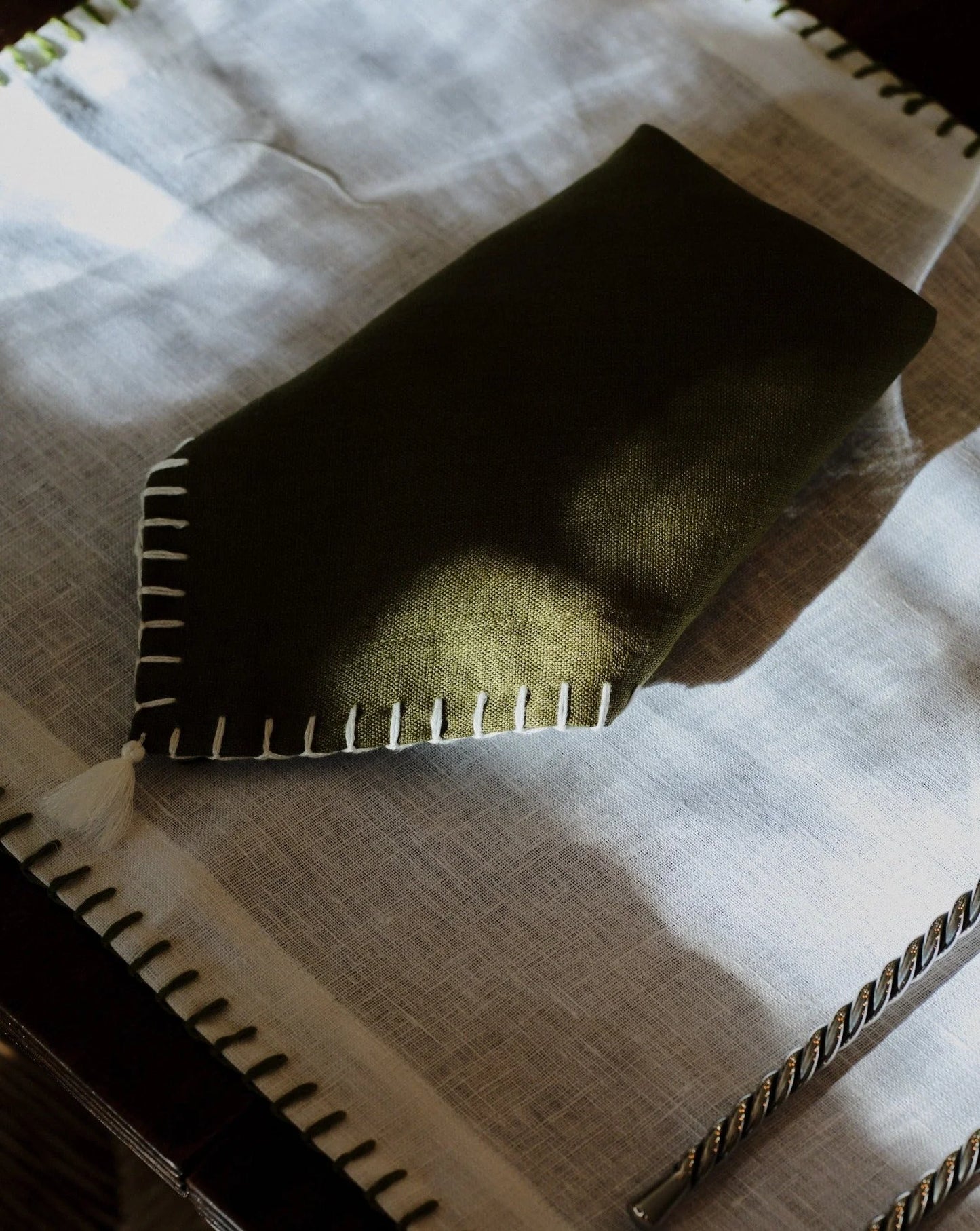 Pair of Linen Napkins with Stitching- Set of 3