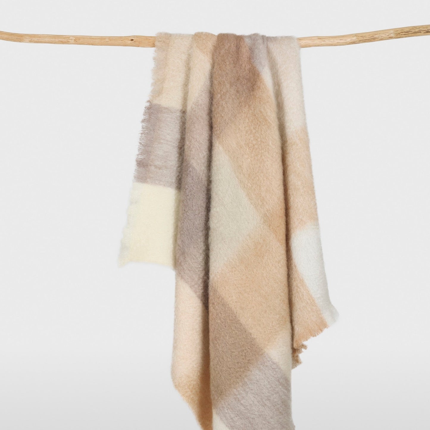 Mantas Ezcaray Mohair Cuadros Blanket (REF 721)