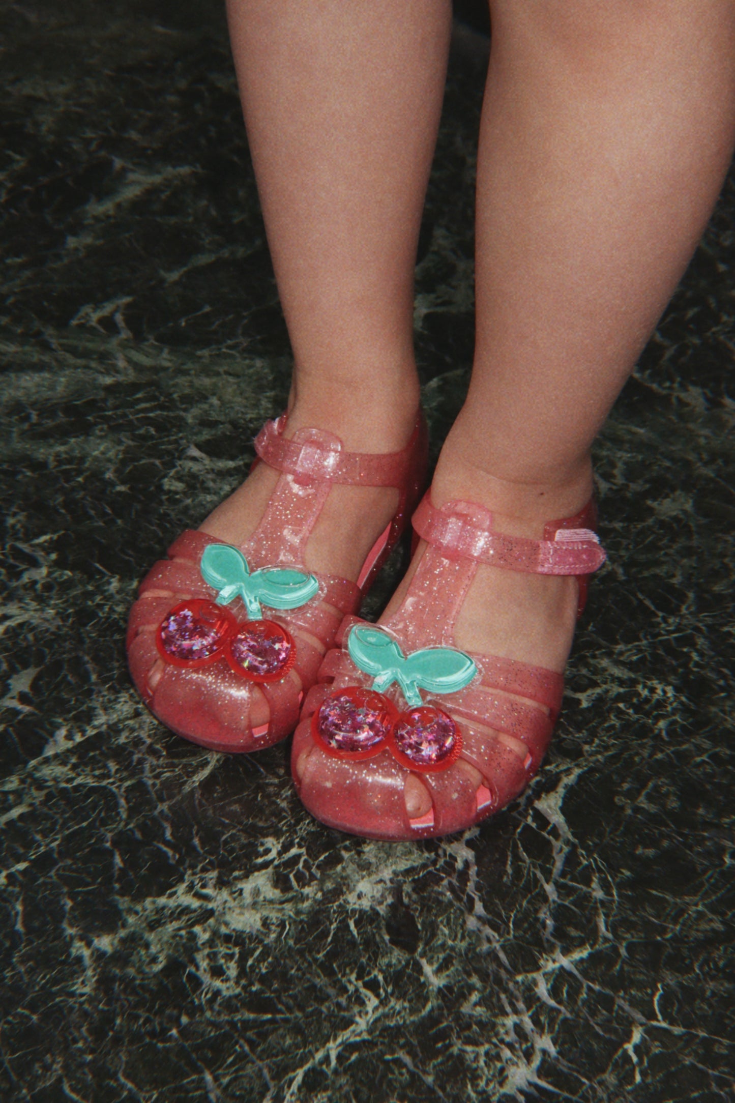 Lilo Sandal in Cherry